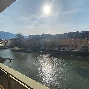  Appartement Quai Des Cordeliers, Balcon Et Vieille