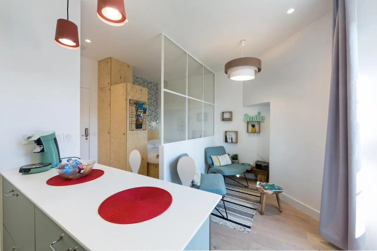 Studio Hyper Center 100M From The Lake! Annecy France