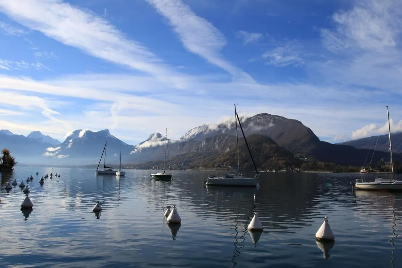 Studio Hyper Center 100M From The Lake! Annecy France